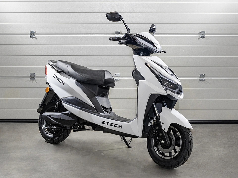 jaszmotor_webshop_z-tech_zt-52b_elektromos_robogo_(1870w,_60v,_20ah,_Ólomsavas)