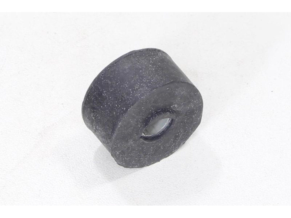 jaszmotor_webshop_kozepsztender_gumi_gy6_kinai_robogohoz