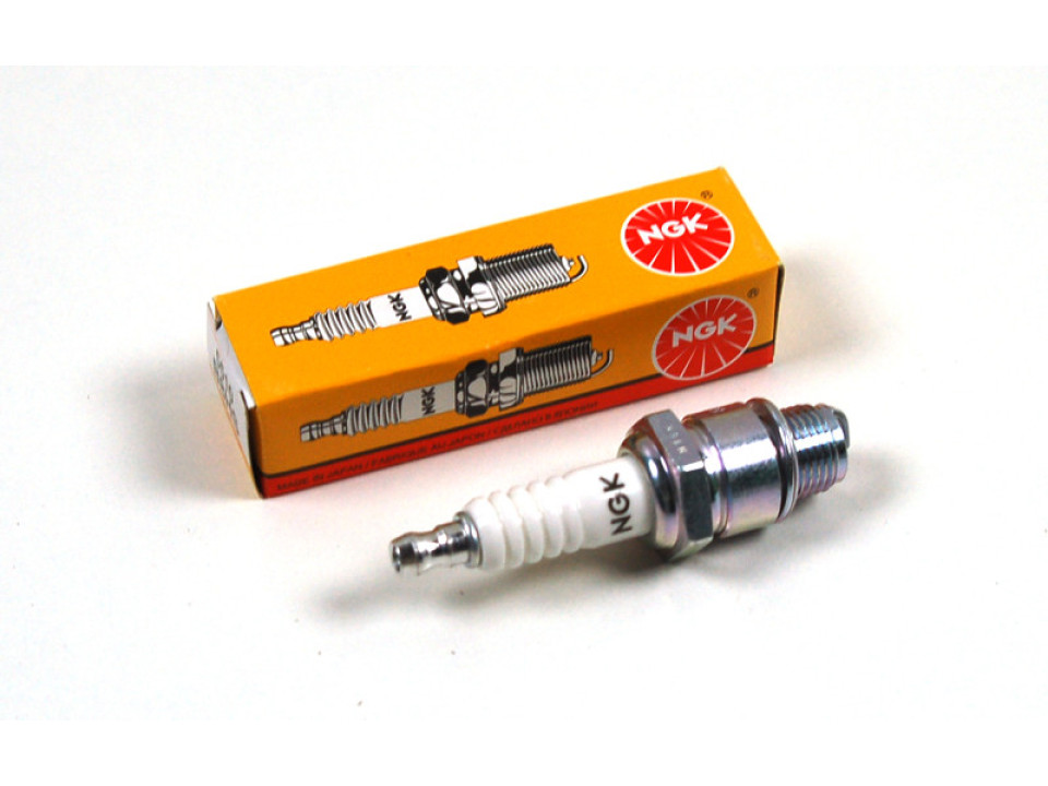 jaszmotor_webshop_gyertya_ngk_b8hs_-_moretti