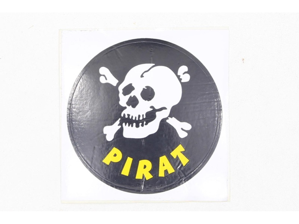 jaszmotor_webshop_koponyas_matrica_<br>(fekete-feher-sarga)_-_mr