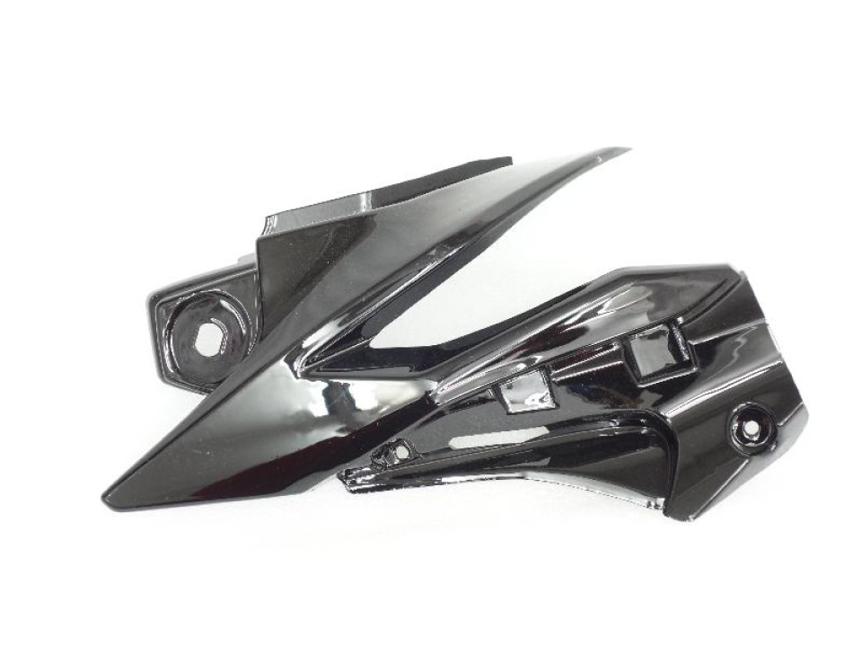 jaszmotor_webshop_elso_lampa_burkolat_jobb_barton_barton_street-r_125