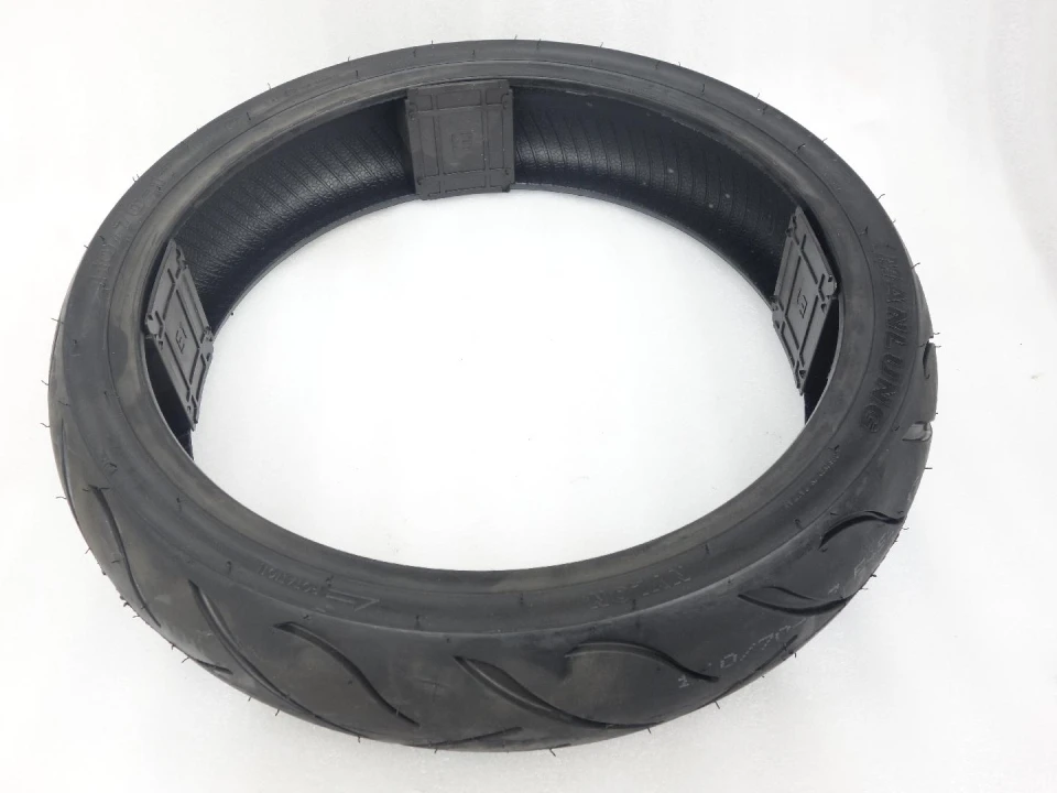 jaszmotor_webshop_kulso_gumi_elso_110_70-17_barton_naked_125