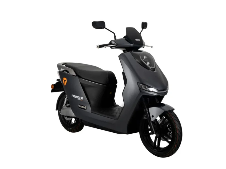 jaszmotor_webshop_yadea_fierider_elektromos_robogo_11kw,_72v,_2x27ah,_litium_(Új)_-_fekete