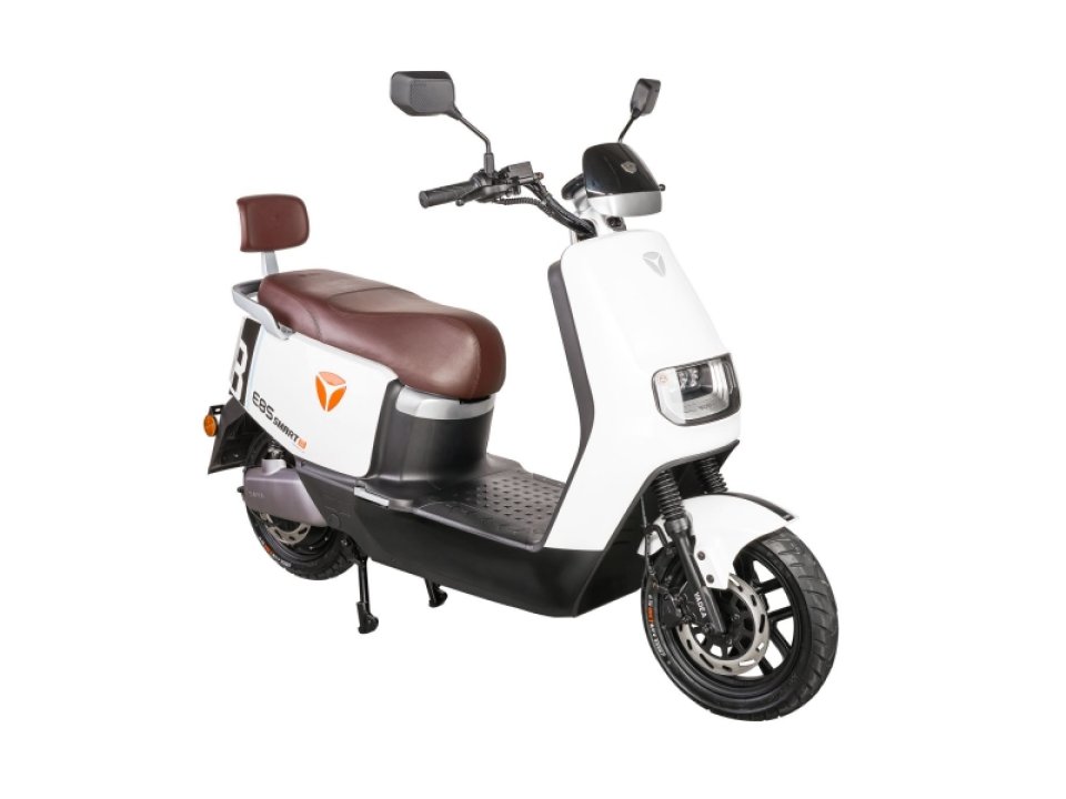 jaszmotor_webshop_z-tech_zt-33a_e8_elektromos_robogo_<br>(2300w,__72v,__23ah,__grafen_+_gyorstolto)