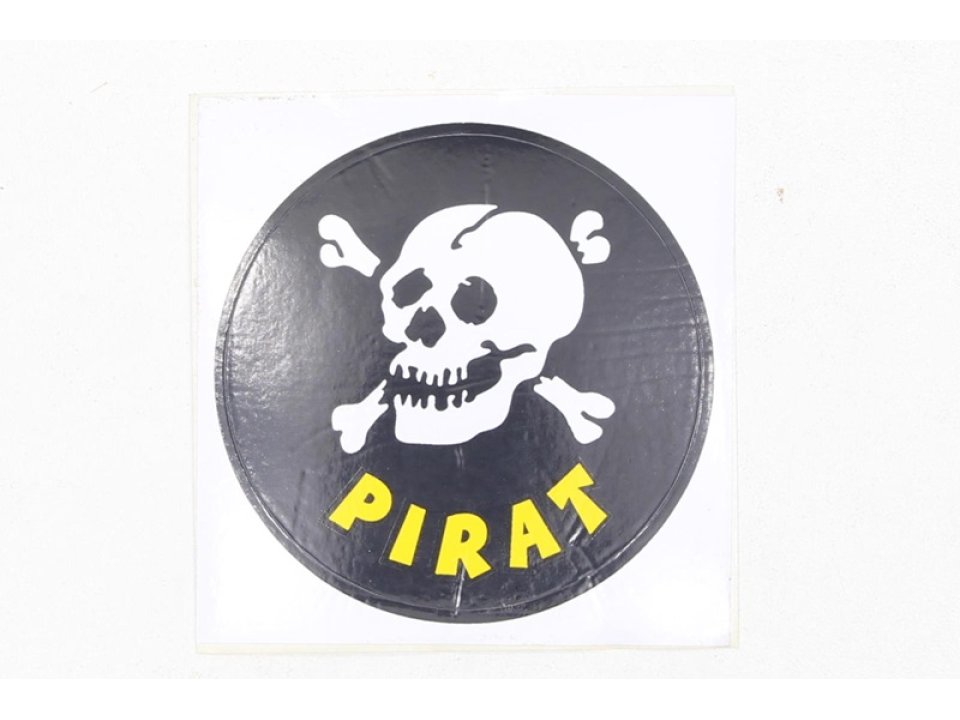 jaszmotor_webshop_koponyas_matrica_<br>(fekete-feher-sarga)_-_mr