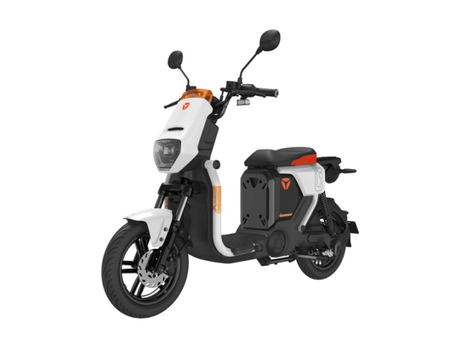 jaszmotor_webshop_yadea_gfx_elektromos_robogo_1200w,__48v,__24ah,__litium_<br>(Új)_-_feher