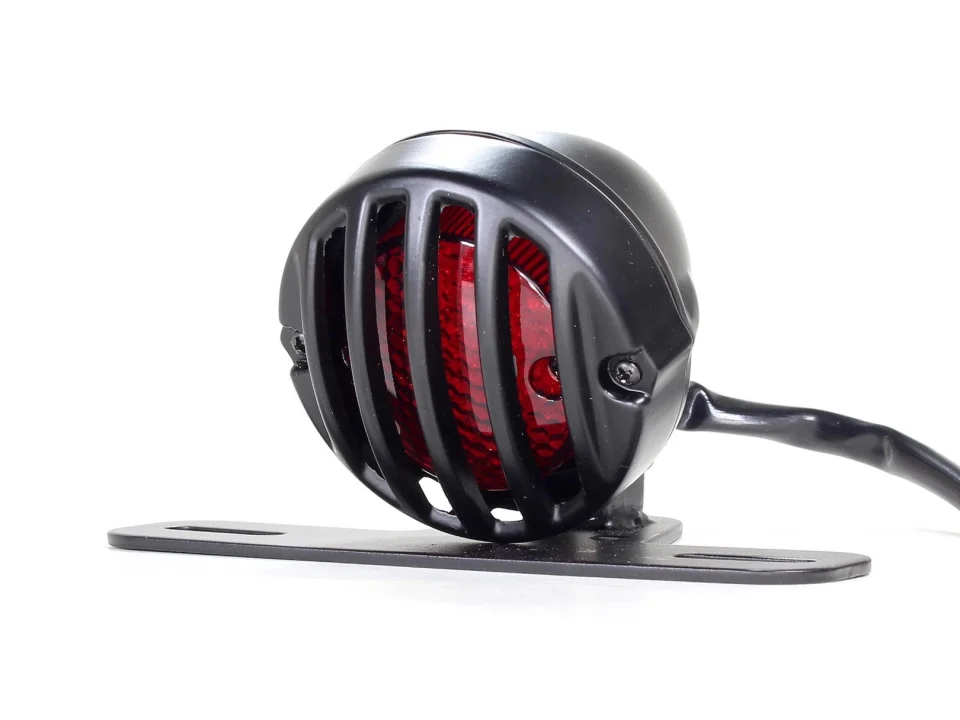 jaszmotor_webshop_lampa_hatso_led_(ftc-3021,_fekete,_piros_uveg)