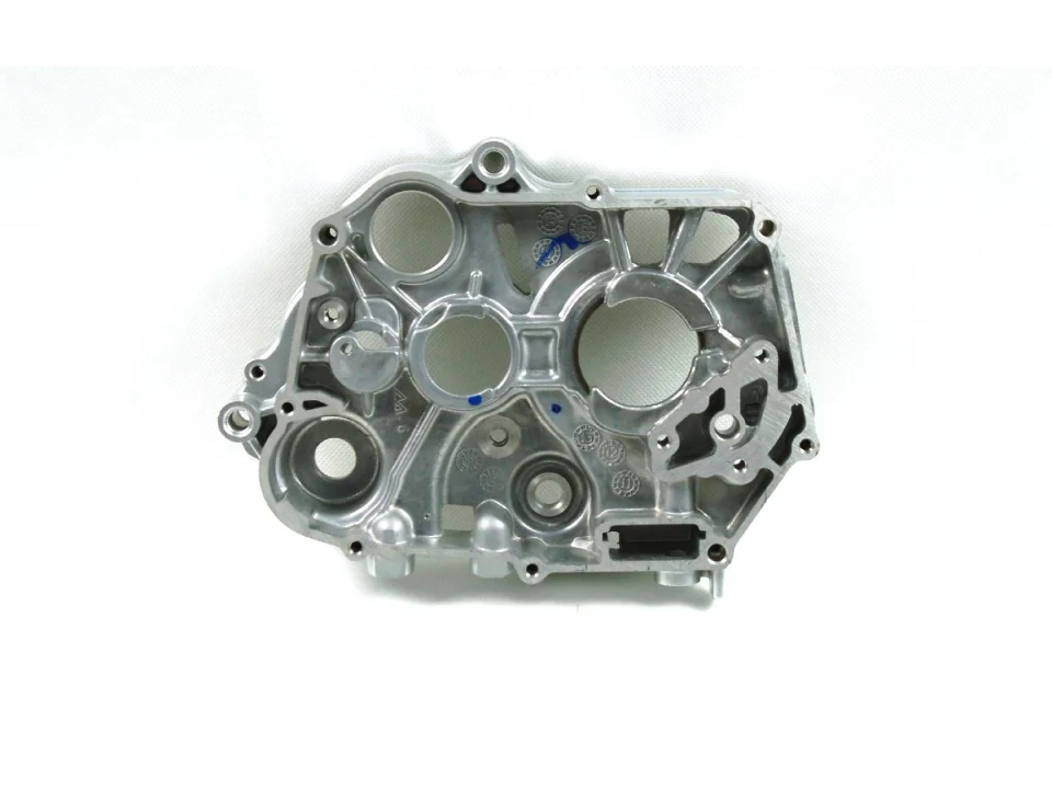 jaszmotor_webshop_blokkfel_(jobb_oldali)_barton_fighter_3_50ccm_-_moretti