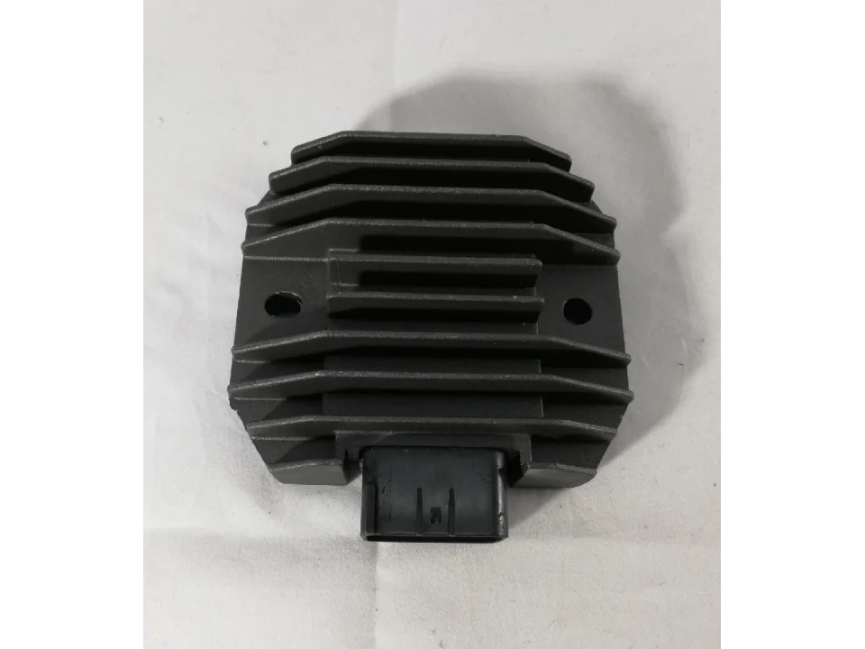 jaszmotor_webshop_feszultseg_szabalyzo_suzuki_ltr_450__ltz_400_-_32800-05g10,_32800-05g11