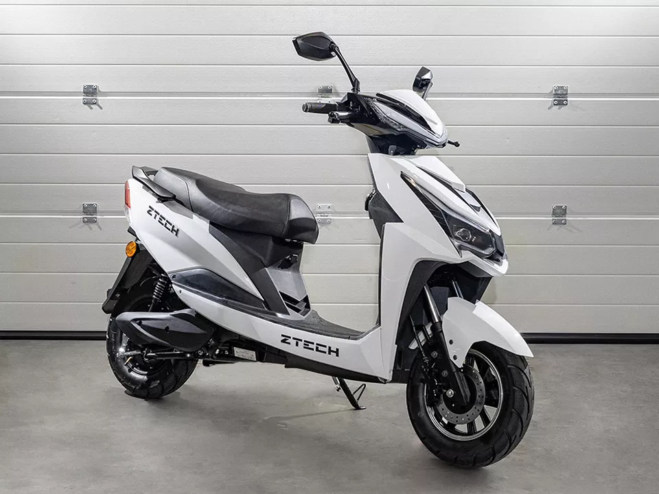 jaszmotor_webshop_z-tech_zt-52b_elektromos_robogo_(1870w,_60v,_23ah,_grafen)