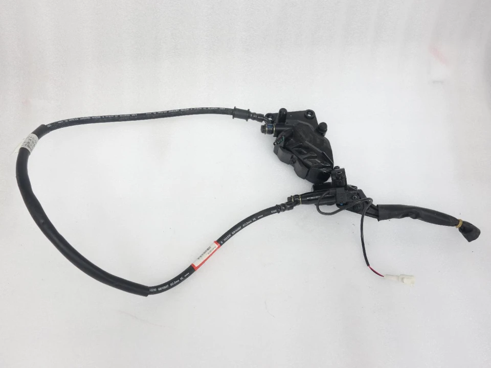 jaszmotor_webshop_fekrendszer_elso_barton_evivo