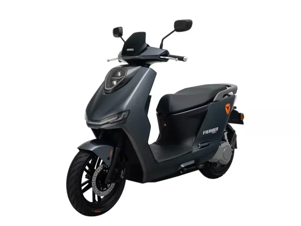 jaszmotor_webshop_yadea_fierider_elektromos_robogo_11kw,_72v,_2x27ah,_litium_(Új)_-_szurke
