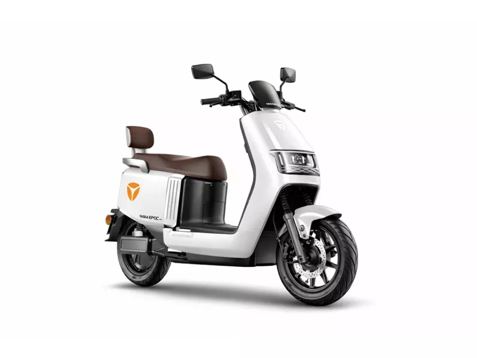 jaszmotor_webshop_yadea_epoc_elektromos_robogo_3200w,_72v,_38ah,_grafen_(Új)_-_feher