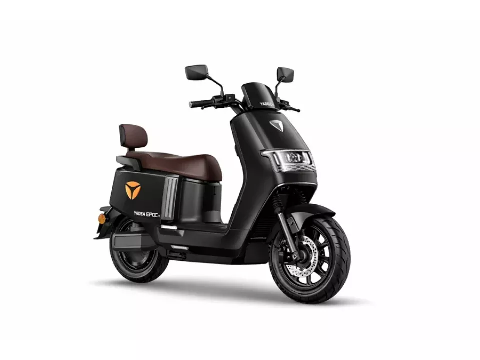 jaszmotor_webshop_yadea_epoc_elektromos_robogo_3200w,_72v,_38ah,_grafen_(Új)_-_fekete