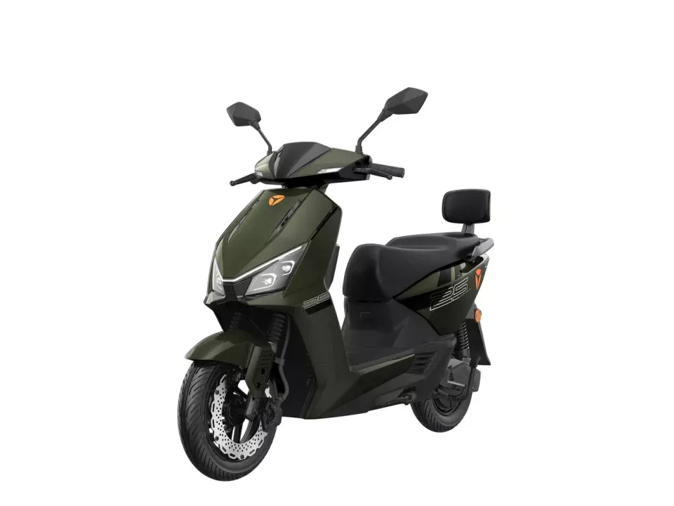 jaszmotor_webshop_yadea_gt-25_elektromos_robogo_2200w,_72v,_23ah,_grafen_(Új)_-_sotetzold