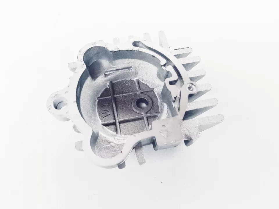 jaszmotor_webshop_szelep_fedel_robbanomotoros_kerekparhoz_(alulvezerelt)