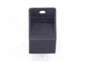 jaszmotor_webshop_inditorele_piaggio_12v,_80a_(rms) galéria