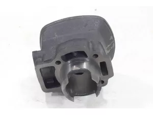 jaszmotor_webshop_hengerszett_piaggio_nrg,_mc1-mc3__gilera_2t_50ccm,_40mm_(12mm-es_csapszeg)_(4_szogletu)_(vizhuteses)_-_mr galéria