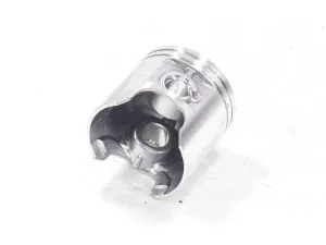 jaszmotor_webshop_hengerszett_peugeot_peugeot_ludix_vivacity_ac_(47mm.70ccm)_fekvohenger_(mr) galéria