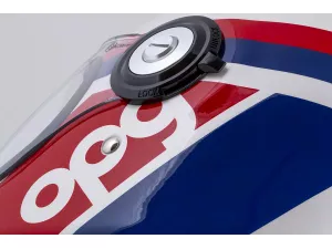 jaszmotor_webshop_cassida_fibre_opg_Üvegszalas_zart_bukosisak_(feher-piros-kek) galéria