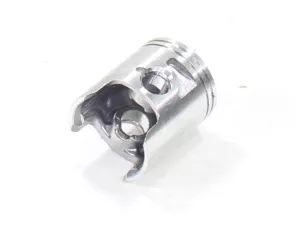 jaszmotor_webshop_hengerszett_derbi_vamos_50ccm,_2t,_40mm_(12mm-es_csapszeg)_(vizhuteses) galéria