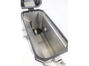 jaszmotor_webshop_doboz_szett,_3_reszes_benelli_502x_(aluminium)_-_126l_-_power_force galéria