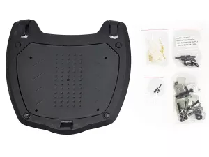 jaszmotor_webshop_univerzalis,_motorra_szerelheto_hatso_doboz_feklampaval_(fekete_-_ezust) galéria