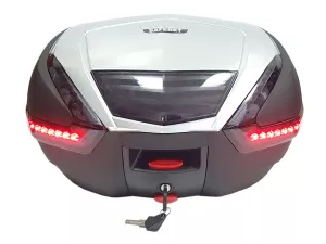 jaszmotor_webshop_univerzalis,_motorra_szerelheto_hatso_doboz_feklampaval_(fekete_-_ezust) galéria