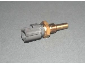jaszmotor_webshop_vizhofok_erzekelo_suzuki_lta_700__750_-_13650-10g00 galéria
