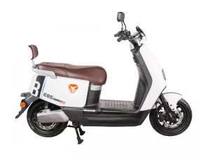 jaszmotor_webshop_z-tech_zt-33a_e8_elektromos_robogo_(2300w,_72v,_23ah,_grafen_+_gyorstolto) galéria