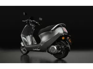 jaszmotor_webshop_z-tech_zt-40_elektromos_robogo_(6000w,_72v,_20ah_x2,_li-ion) galéria