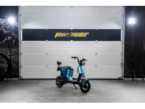 jaszmotor_webshop_z-tech_zt-05-a_u3_elektromos_robogo_(350w,_48v,_13ah,_Ólomsavas) galéria