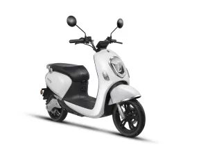 jaszmotor_webshop_z-tech_zt-23-a_crystal_elektromos_robogo_(1800w,_60v,_20ah,_li-ion) galéria