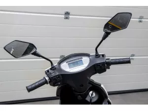 jaszmotor_webshop_z-tech_zt-27_warrior_elektromos_robogo_(900w,_48v,_12ah,_Ólomsavas) galéria