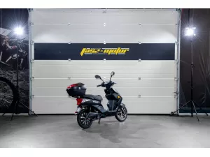 jaszmotor_webshop_z-tech_zt-27-b_warrior_elektromos_robogo_(900w,_48v,_20ah,_Ólomsavas) galéria