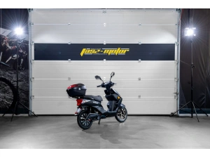 jaszmotor_webshop_z-tech_zt-27-b_warrior_elektromos_robogo_(900w,_48v,_20ah,_grafen) galéria