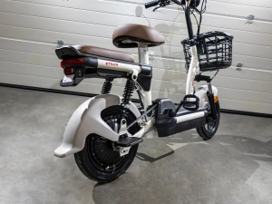 jaszmotor_webshop_z-tech_zt-06_nomad_2.0_elektromos_robogo_(350w,_48v,_12ah,_Ólomsavas) galéria