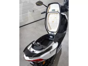 jaszmotor_webshop_z-tech_zt-52b_elektromos_robogo_(1200w,_60v,_20ah,_Ólomsavas) galéria