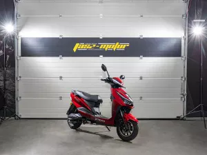 jaszmotor_webshop_z-tech_zt-52b_elektromos_robogo_(1200w,_60v,_20ah,_Ólomsavas) galéria