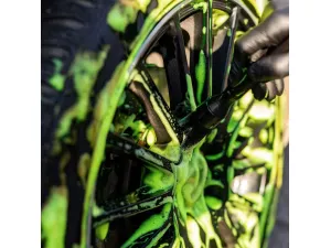 jaszmotor_webshop_lotus_lime_glow_-_felni-_es_gumiabroncs_tisztito_(600ml) galéria
