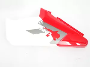 jaszmotor_webshop_bal_kozepso_burkolat_barton_naked_50__125_(piros) galéria