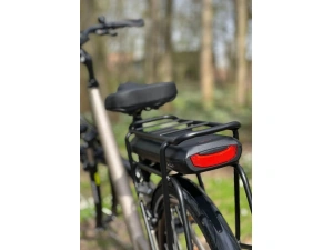 jaszmotor_webshop_barton_e-city_elektromos_kerekpar_26"-os_kerekkel_-_(250w,_36v,_14.5ah,_li-ion) galéria