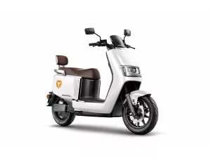 jaszmotor_webshop_yadea_epoc_elektromos_robogo_3200w,_72v,_38ah,_grafen_(Új)_-_feher galéria