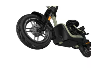 jaszmotor_webshop_yadea_cooljoy_elektromos_robogo_800w,_48v,_23ah,_grafen_(Új)_-_zold galéria