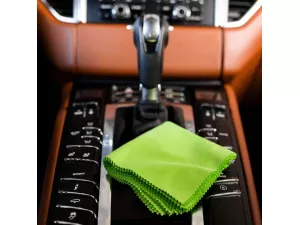 jaszmotor_webshop_5db_motoline_nano_plexi_towel_-_extra_finom_torlokendo_20x20cm galéria