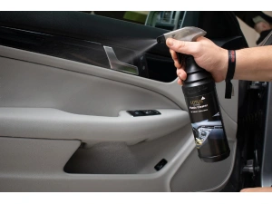 jaszmotor_webshop_lotus_plastic_cleaner_(muanyag_tisztito)-600ml galéria