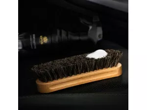 jaszmotor_webshop_lotus_leather_cleaner_-_600ml galéria