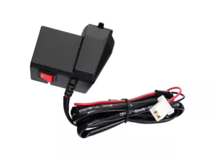 jaszmotor_webshop_feszultsegmero_+_usb_aljzat_kormanyra_rogzitheto_-_moretti galéria