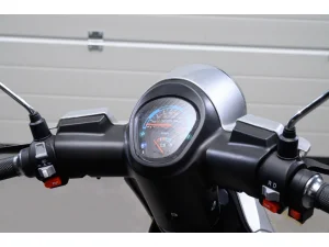 jaszmotor_webshop_barton_tres_elektromos_haromkereku_robogo_(Új)_-_ezust galéria