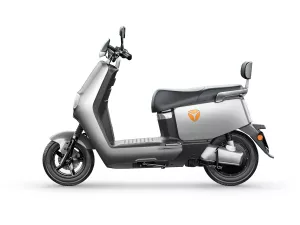 jaszmotor_webshop_z-tech_zt-33a_e8_elektromos_robogo_(2300w,_72v,_23ah,_grafen_+_gyorstolto) galéria